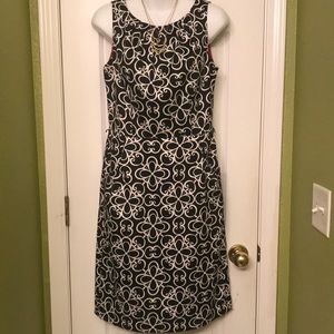 London Times geometrical floral design skirt *with pockets*! Gorgeous!